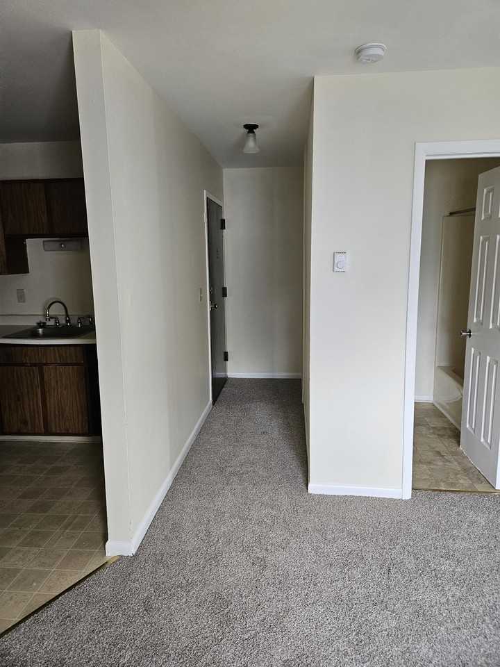 7 Adams St #10 - Photo 2 of 9