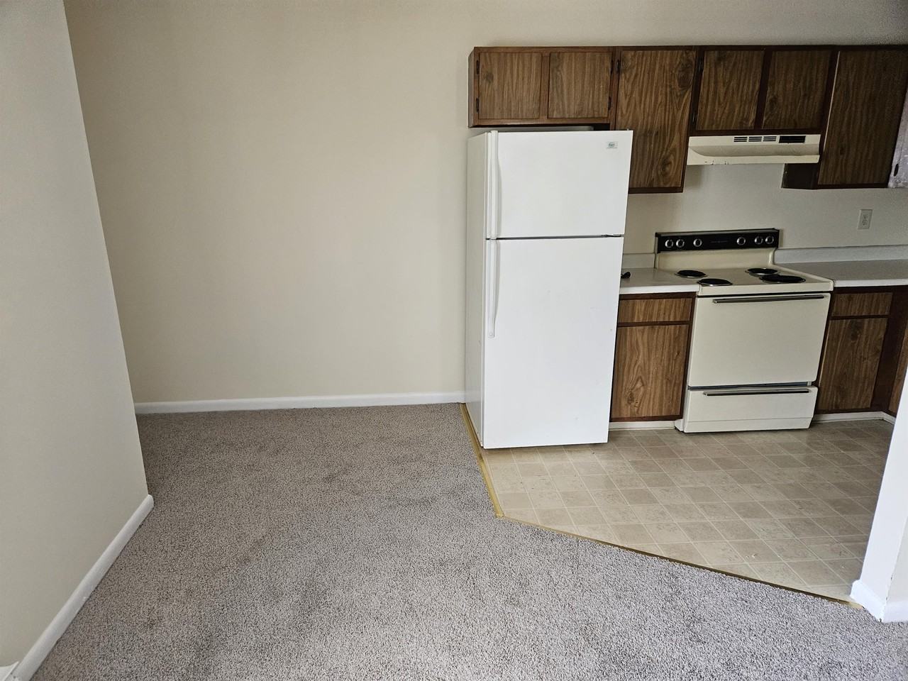 7 Adams St #10 - Photo 4 of 9