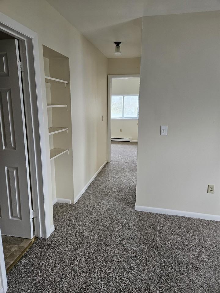 7 Adams St #10 - Photo 5 of 9