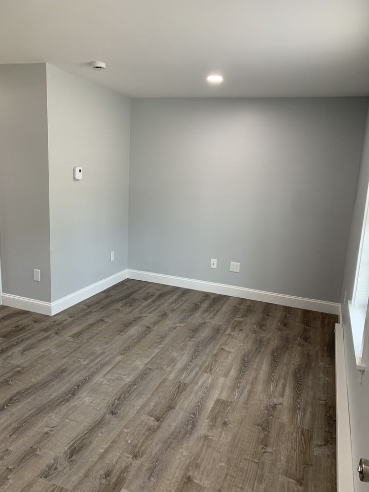 1123 Main Street #1 - Photo 3 of 8