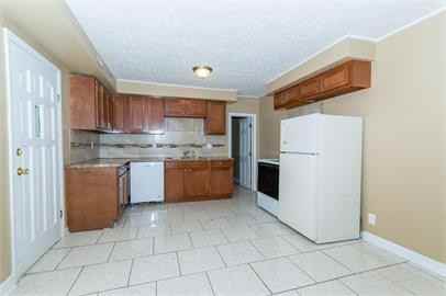 1238 S 15th St #1 - Photo 2 of 7