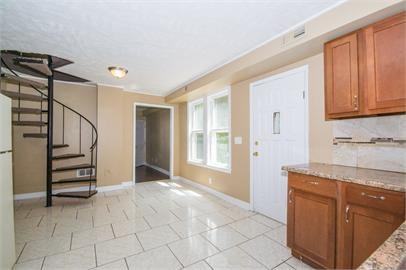 1238 S 15th St #1 - Photo 3 of 7