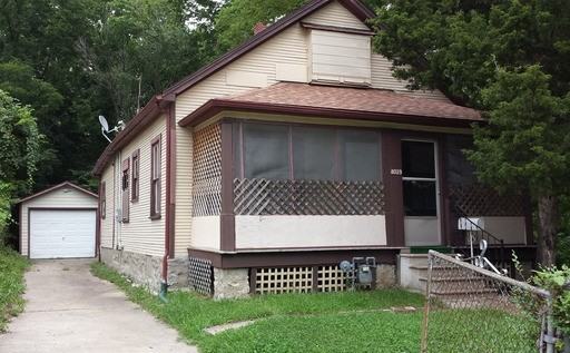 4029 Myrtle Ave - Photo 2 of 17