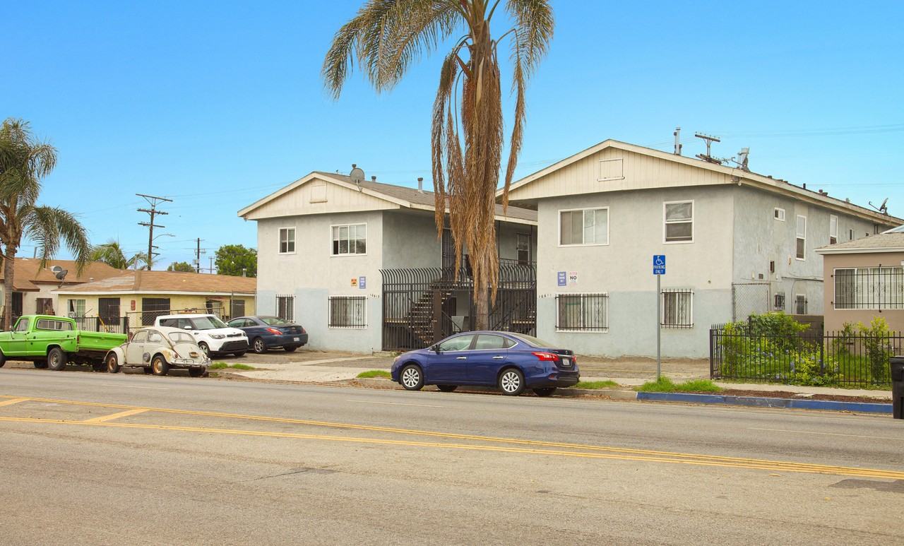 10611-13 S Central - Photo 2 of 13