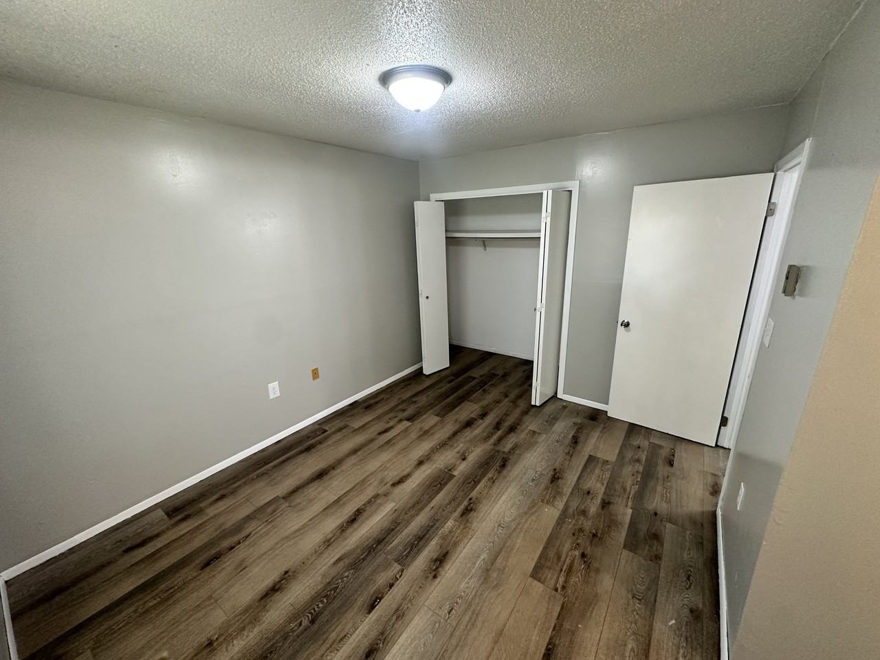 22658 Fugate St #E1 - Photo 3 of 4