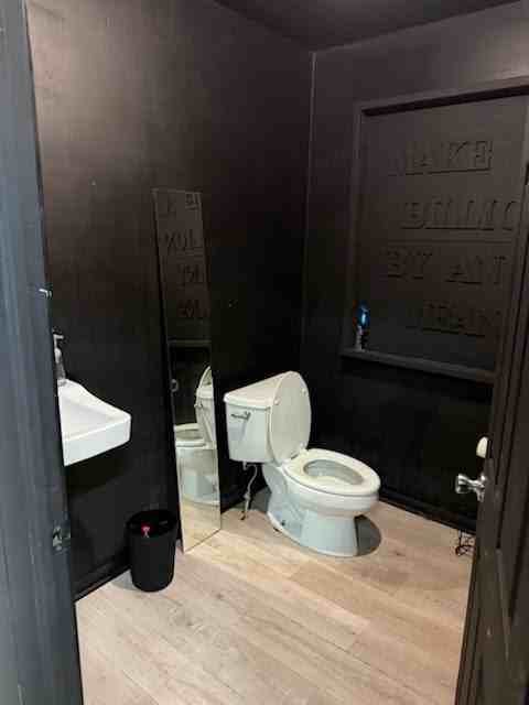 1807 Central Ave - Photo 2 of 9