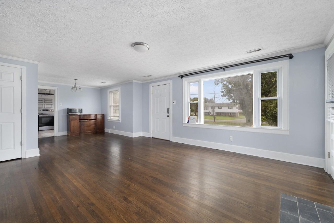 314 Crossway Rd #1 - Photo 3 of 16