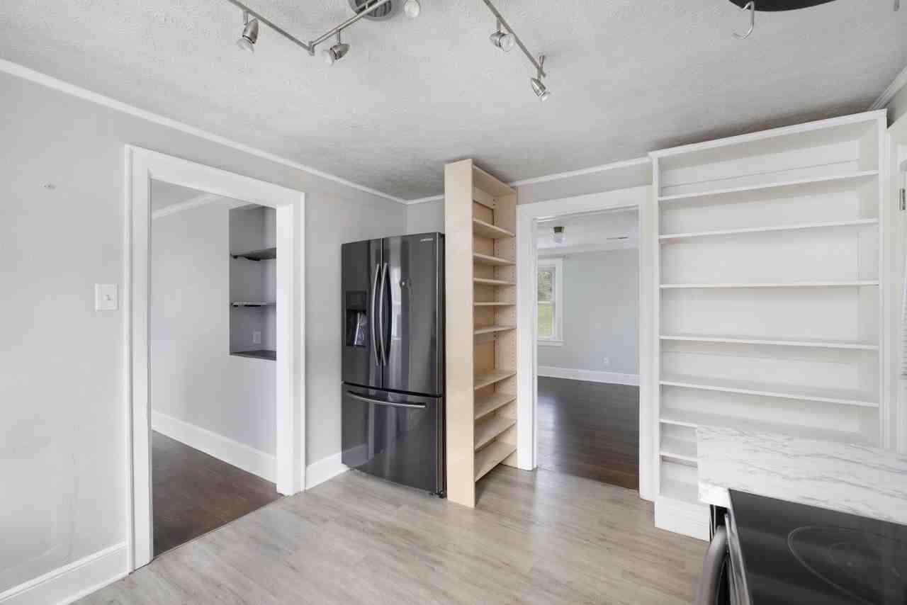 314 Crossway Rd #1 - Photo 6 of 16