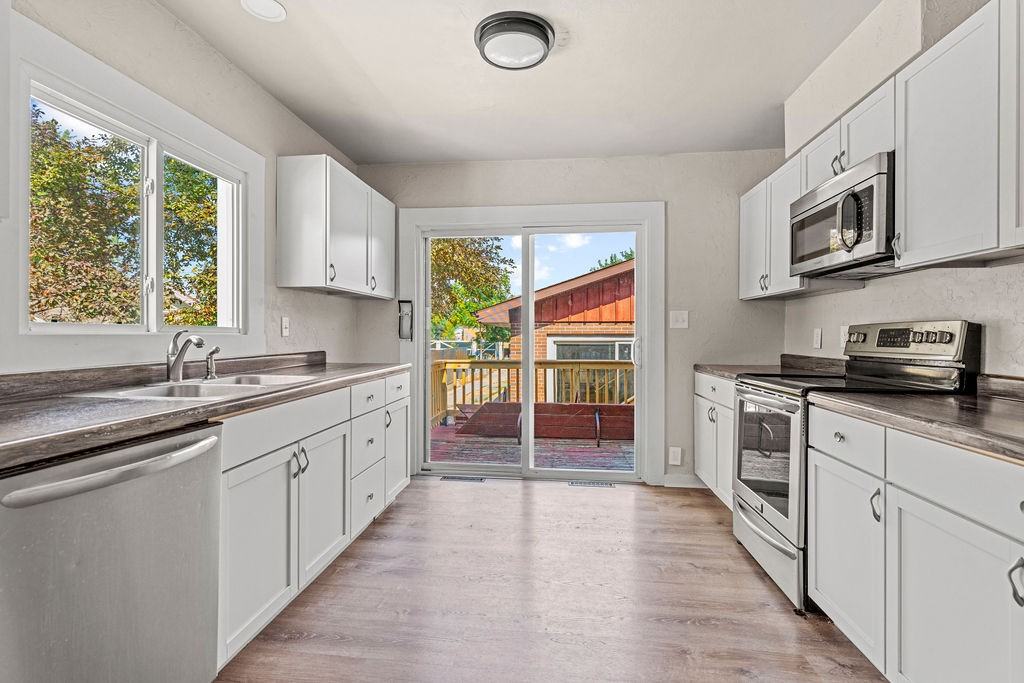 1236 Jackson Street #1 - Photo 2 of 11