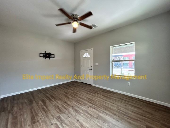 1330 North Tyndall Avenue #1 - Photo 3 of 23