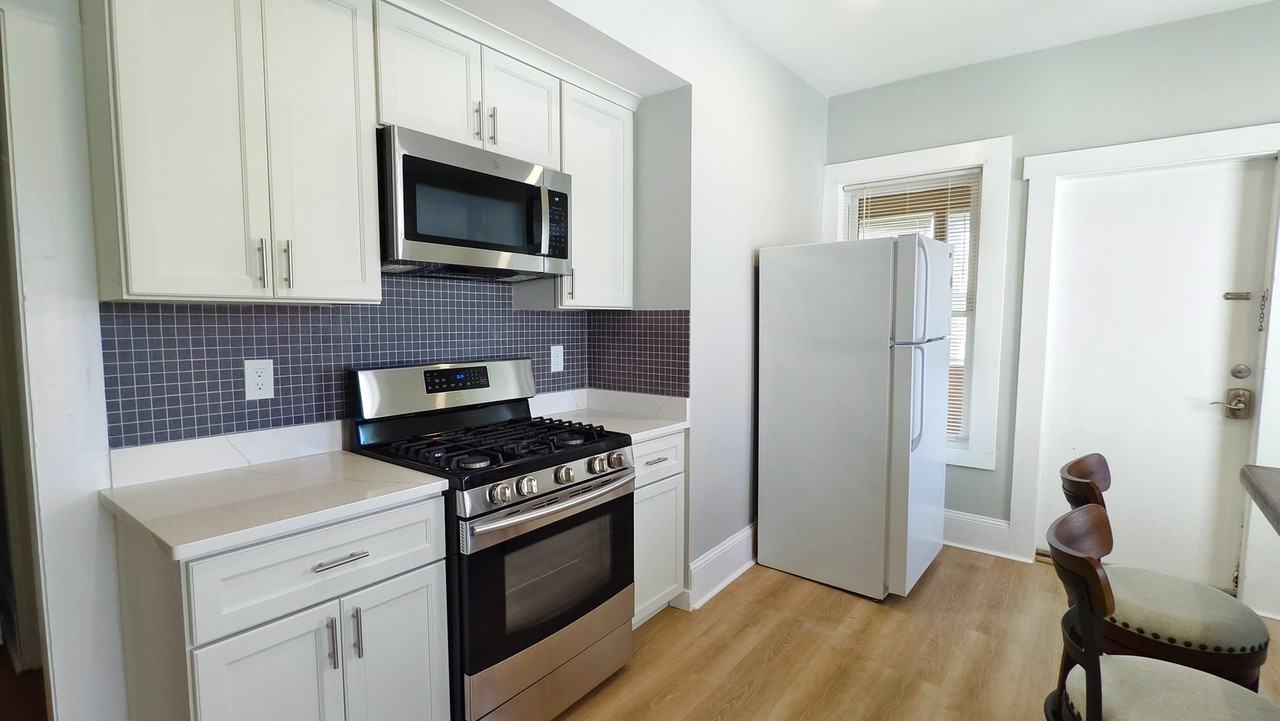 553 Dorchester Ave #2 - Photo 7 of 11