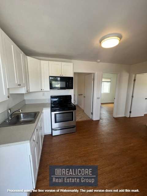 451 West 9th Street #6 - Photo 3 of 16