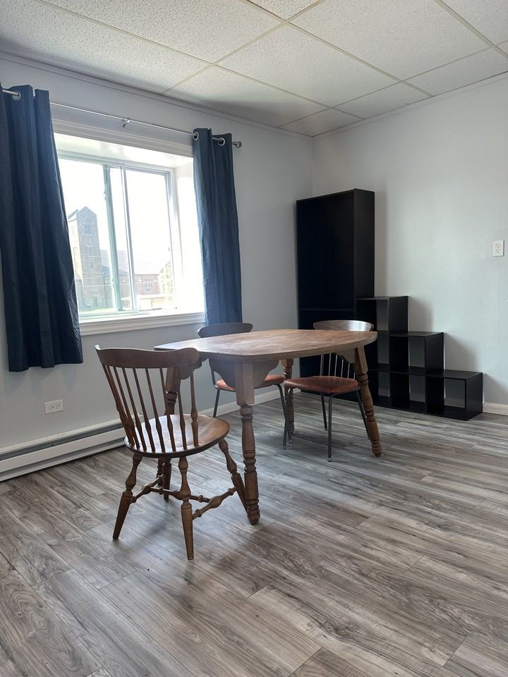 101 101 Main Avenue SouthApt 15 #15 - Photo 2 of 16