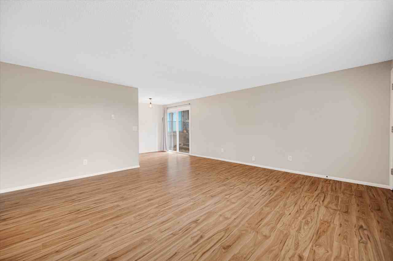 1120 West 36th Street #1120 - Photo 6 of 18