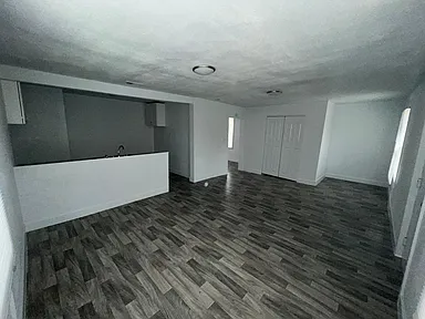 196 S Alabama Ave #1 - Photo 4 of 9