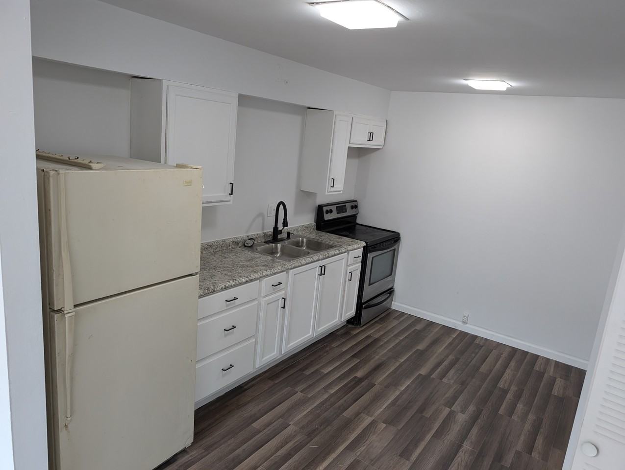96 Cromwell Pl #6 - Photo 4 of 14