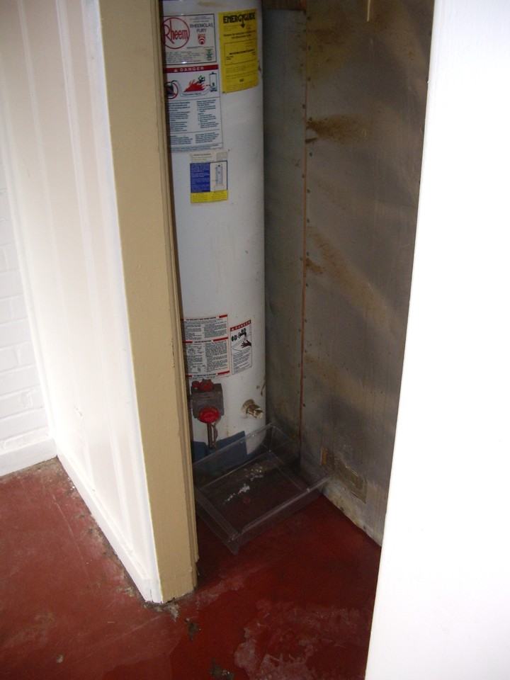 1337 East 9th Street #1337 - Photo 3 of 16