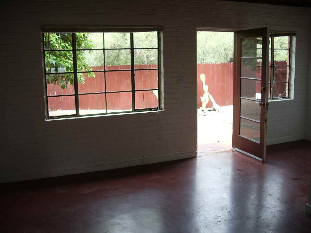 1337 East 9th Street #1337 - Photo 6 of 16