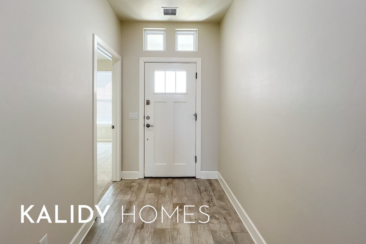 3925 Northwest 166th Terrace #1 - Photo 3 of 42