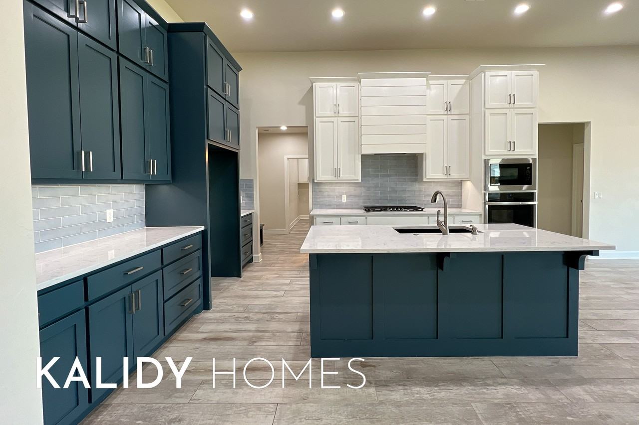 3925 Northwest 166th Terrace #1 - Photo 5 of 42