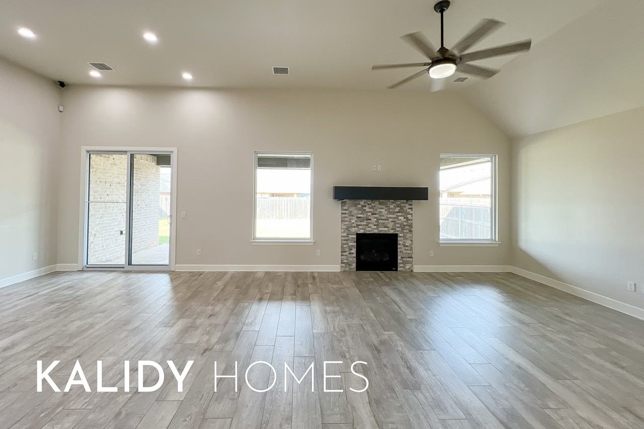 3925 Northwest 166th Terrace #1 - Photo 6 of 42