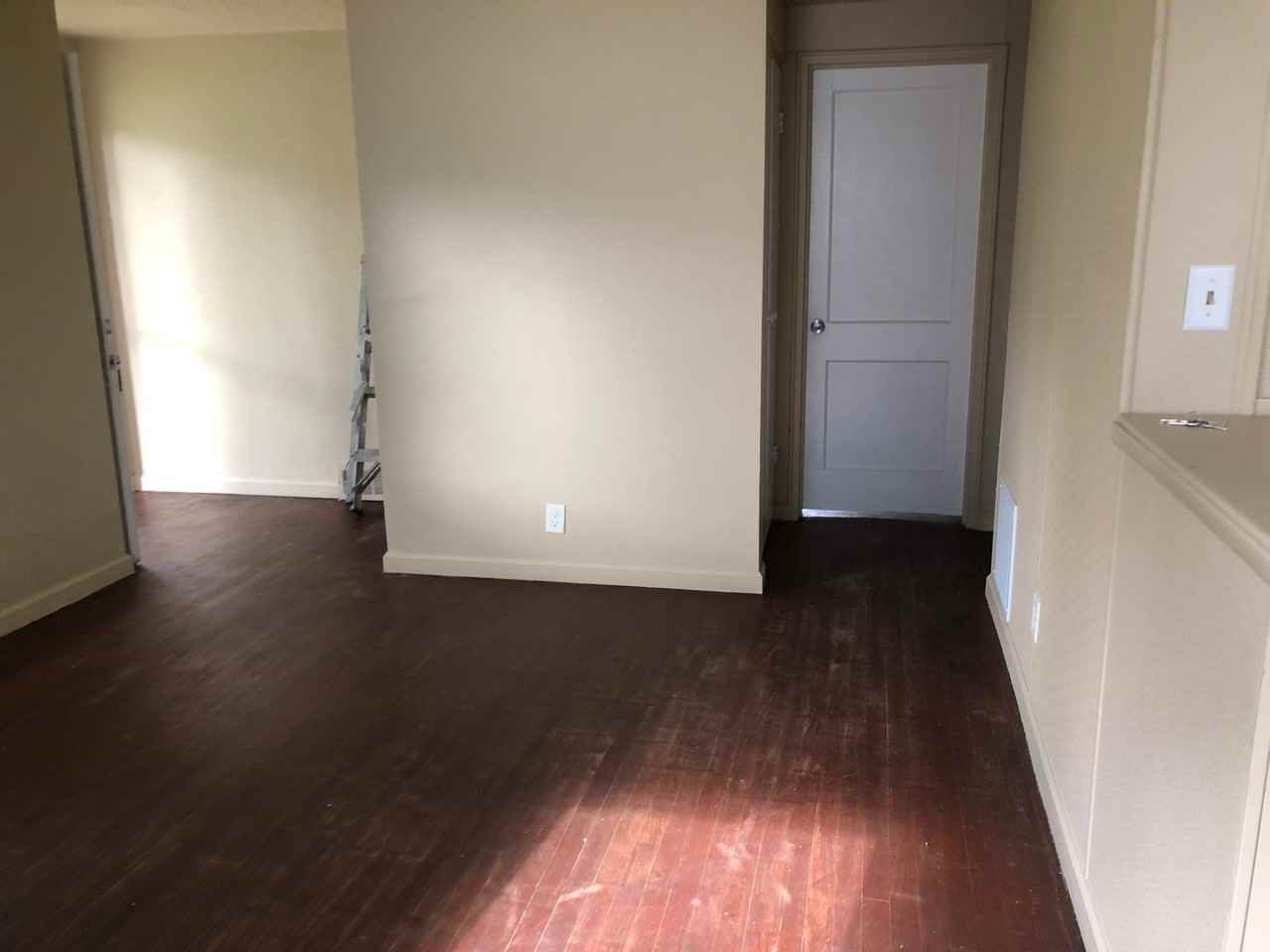 1133 W Bryan St #1 - Photo 2 of 8