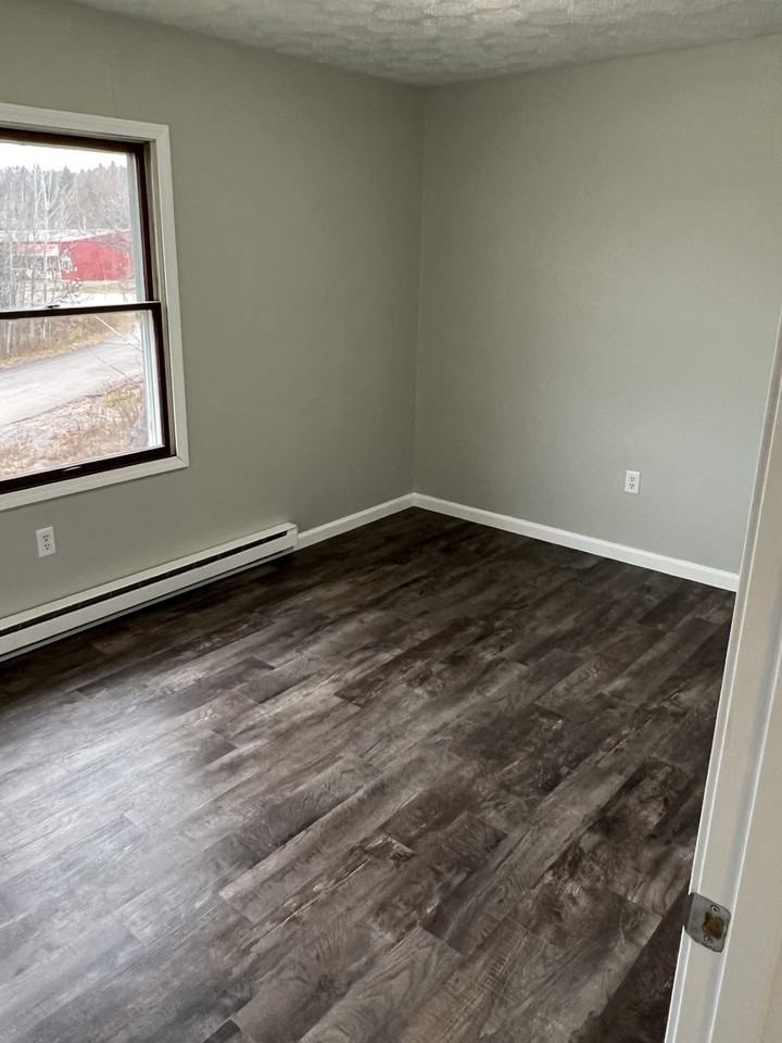 605 Lakeshore Drive #4 - Photo 7 of 8