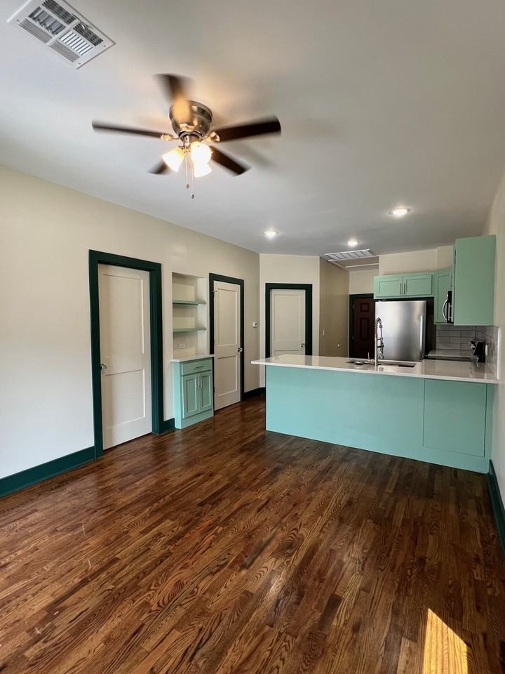 1347 E Haskell St #1 - Photo 5 of 38