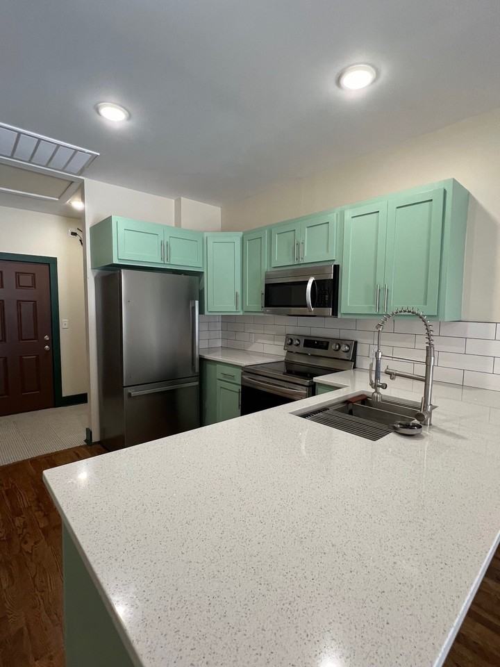 1347 E Haskell St #1 - Photo 7 of 38