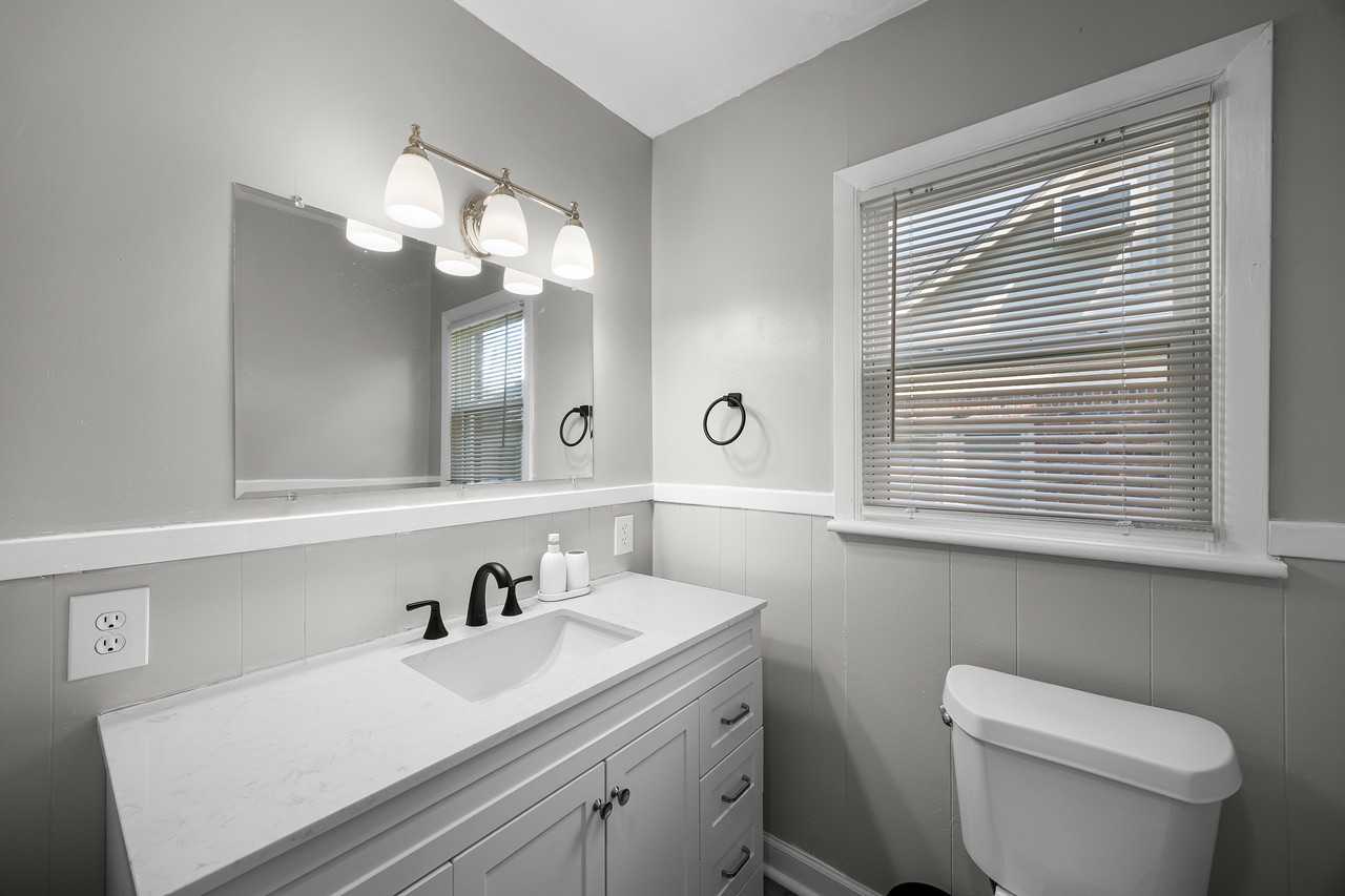 1056 Campbell Street #1 - Photo 3 of 29