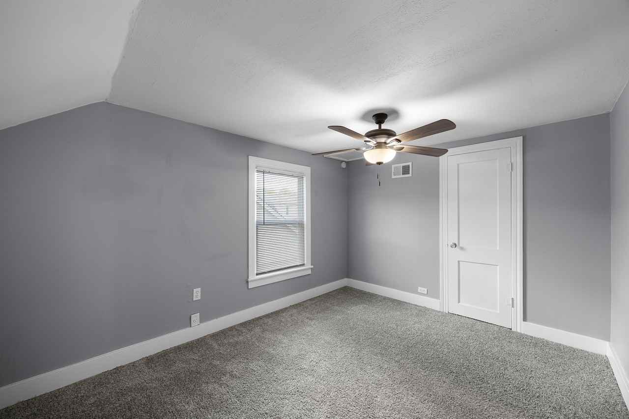 1056 Campbell Street #1 - Photo 5 of 29