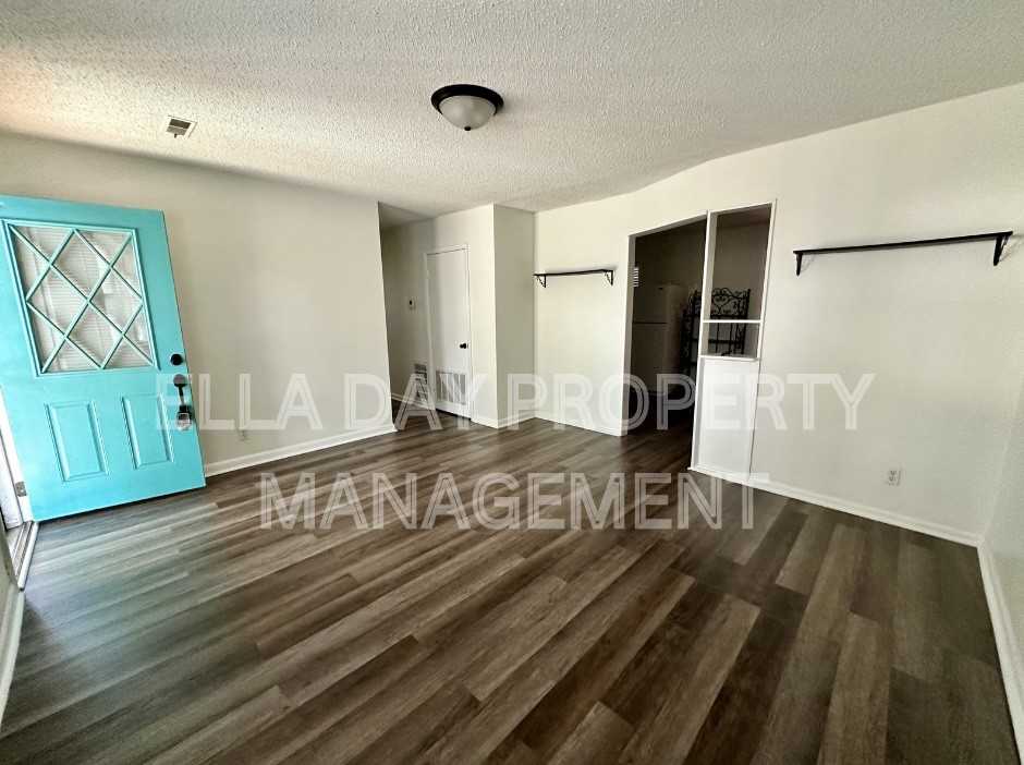 1815 East Gary Drive #1 - Photo 2 of 10
