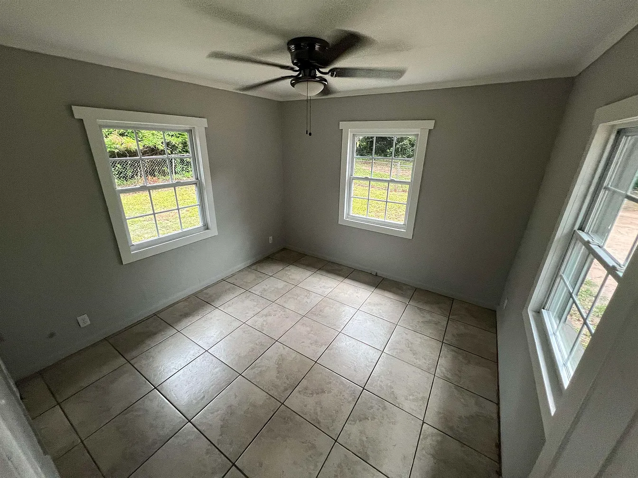 1240 Levy Ave #2 - Photo 3 of 10