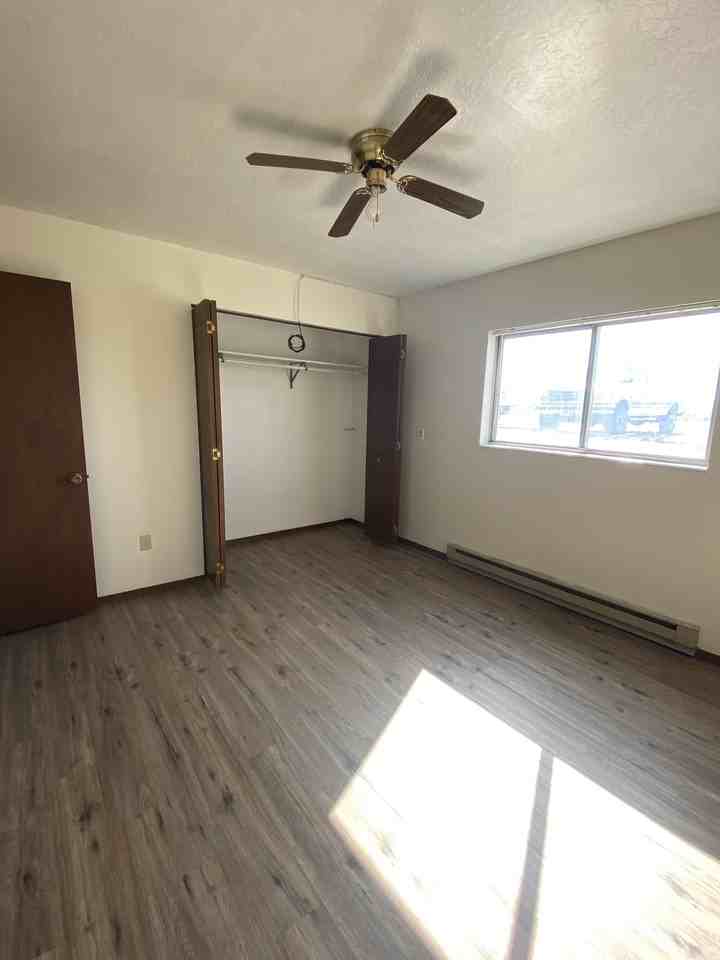 306 Columbine Avenue #4 - Photo 7 of 9