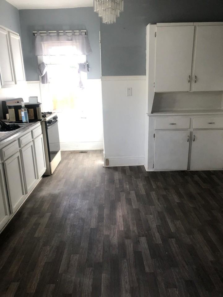 1938 Randolph St #1 - Photo 4 of 15