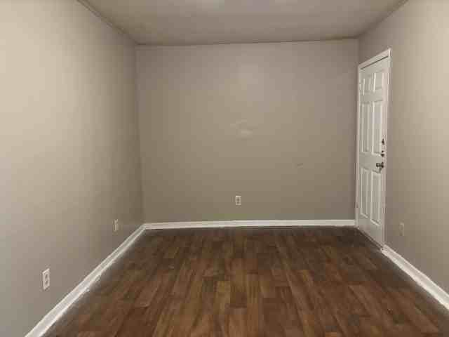 1003 San Antonio Street #1 - Photo 7 of 9