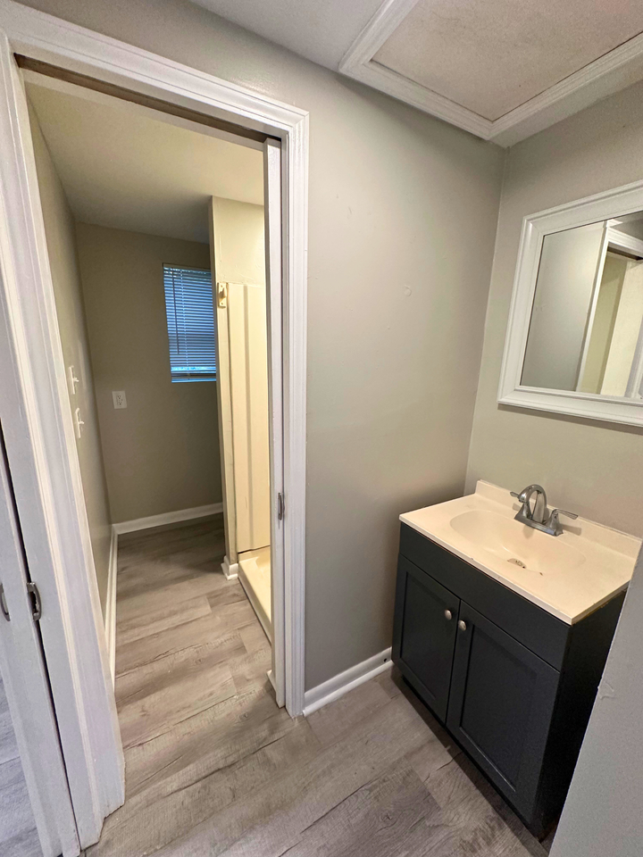 1152 Texas St - Photo 6 of 13