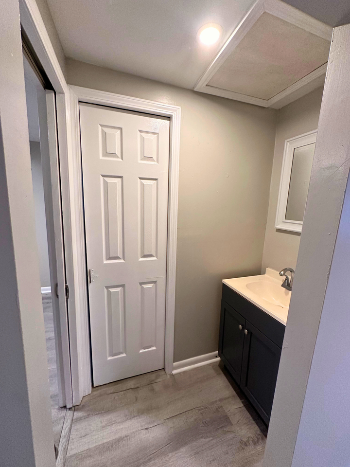 1152 Texas St - Photo 7 of 13