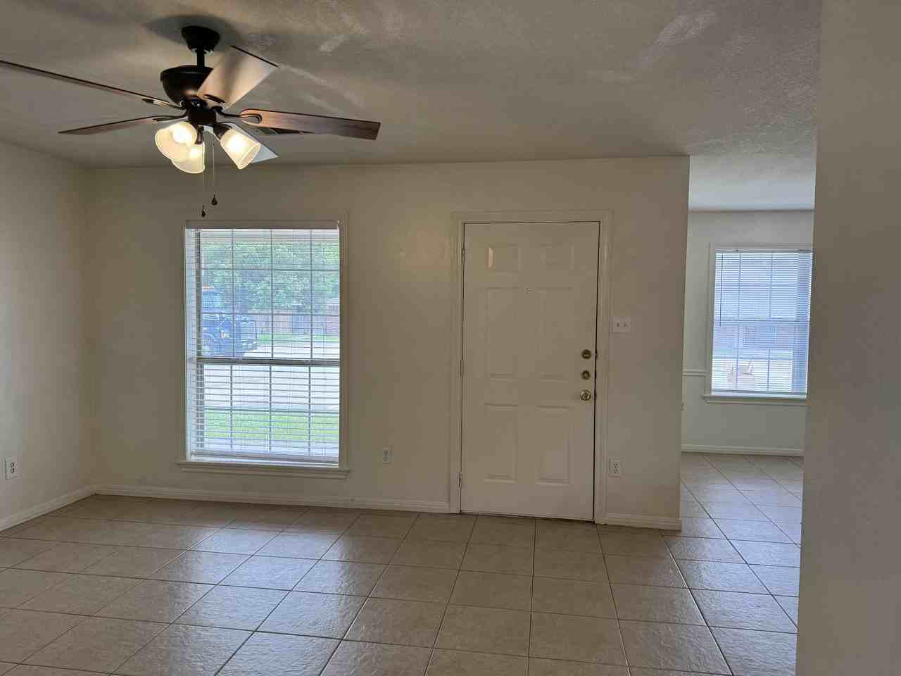 1621 Rock Hollow Loop #1 - Photo 2 of 50