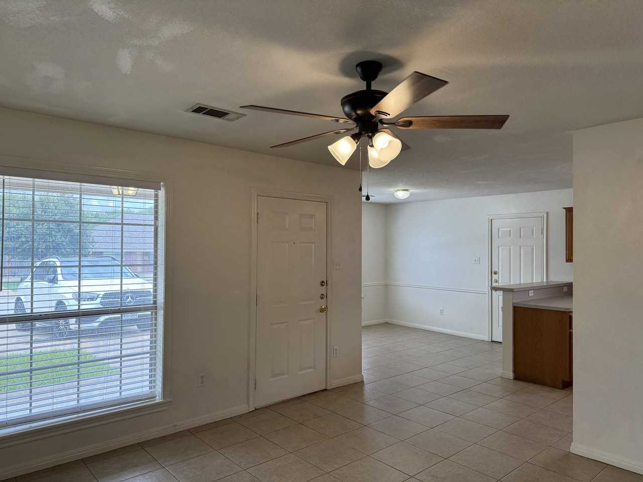 1621 Rock Hollow Loop #1 - Photo 5 of 50