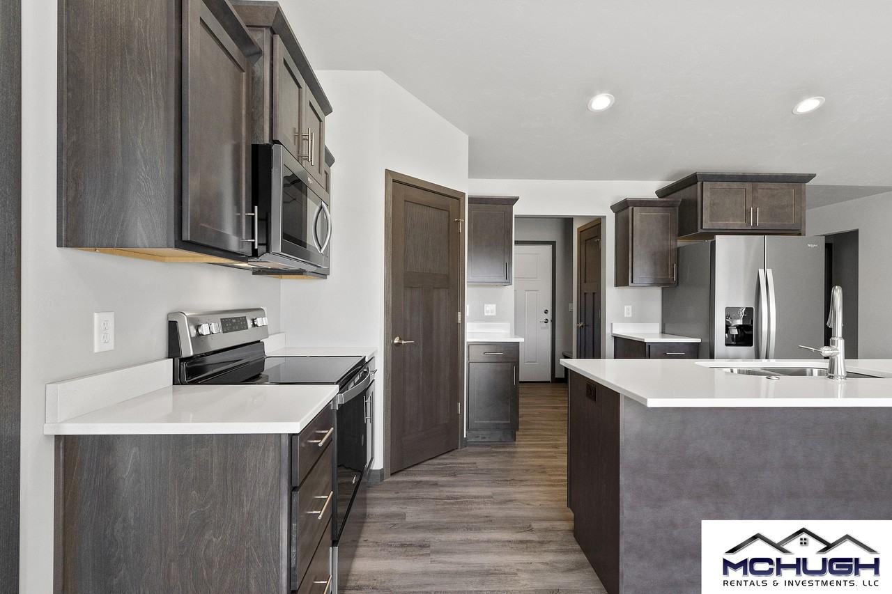 1735 Patriot Way #1 - Photo 3 of 18