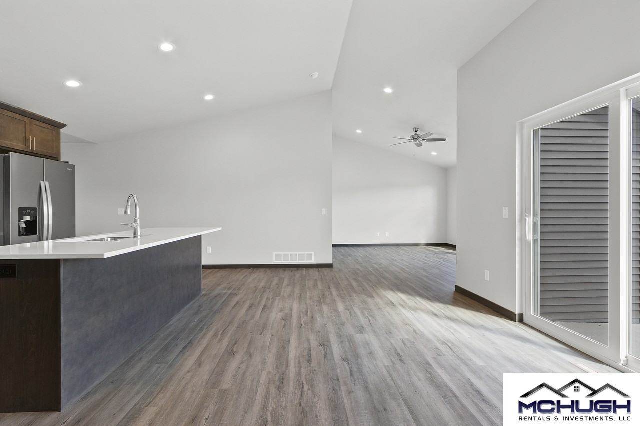 1735 Patriot Way #1 - Photo 5 of 18