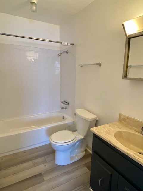 912 Elk Street - Photo 5 of 11