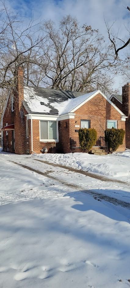 10428 Curtis Avenue - Photo 2 of 22