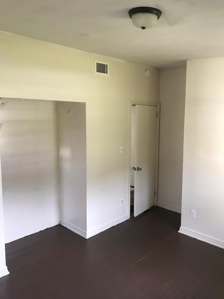 6128 Strawflower Pl #10 - Photo 7 of 13