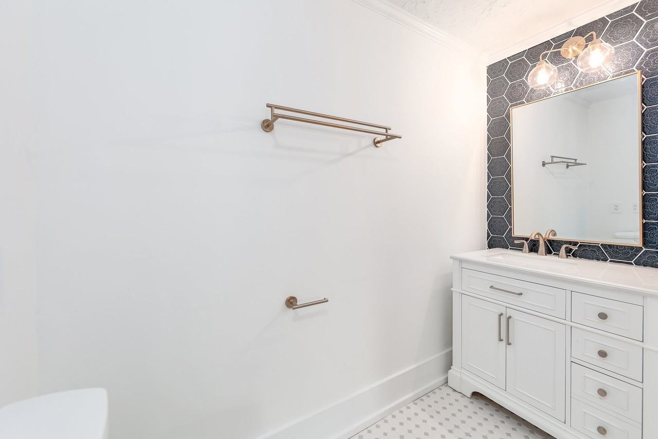 121 Fairmont Avenue #1 - Photo 3 of 18