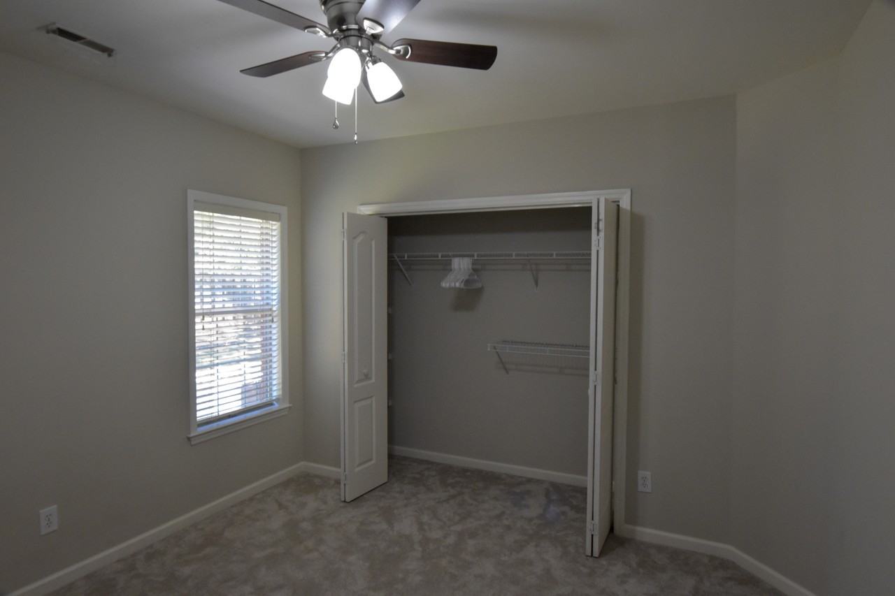 118 Canterbury Drive #1 - Photo 5 of 29