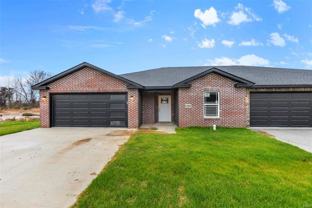 102 Beechwood Lane - Photo 1 of 1