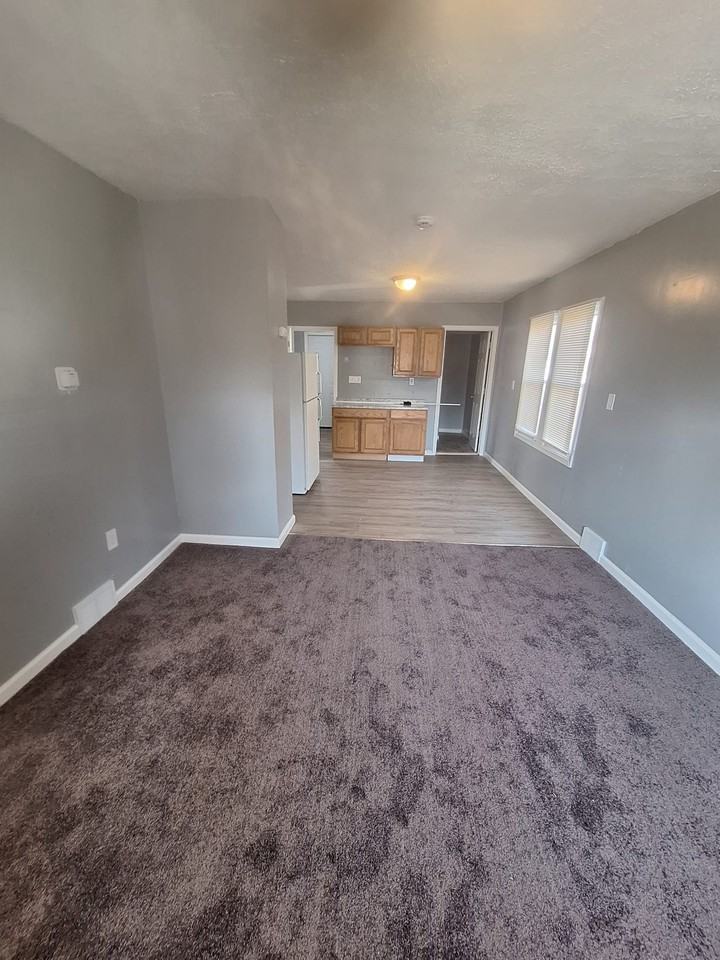 12613 Parkhill Ave #UP - Photo 2 of 13