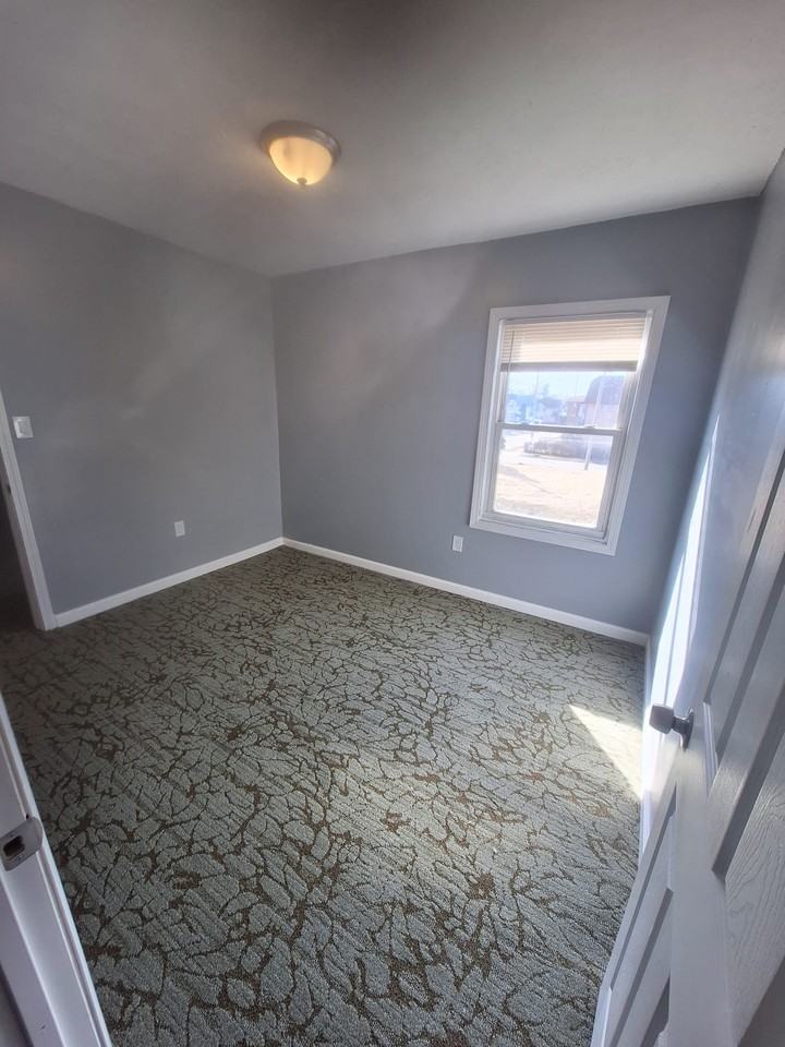 12613 Parkhill Ave #UP - Photo 6 of 13